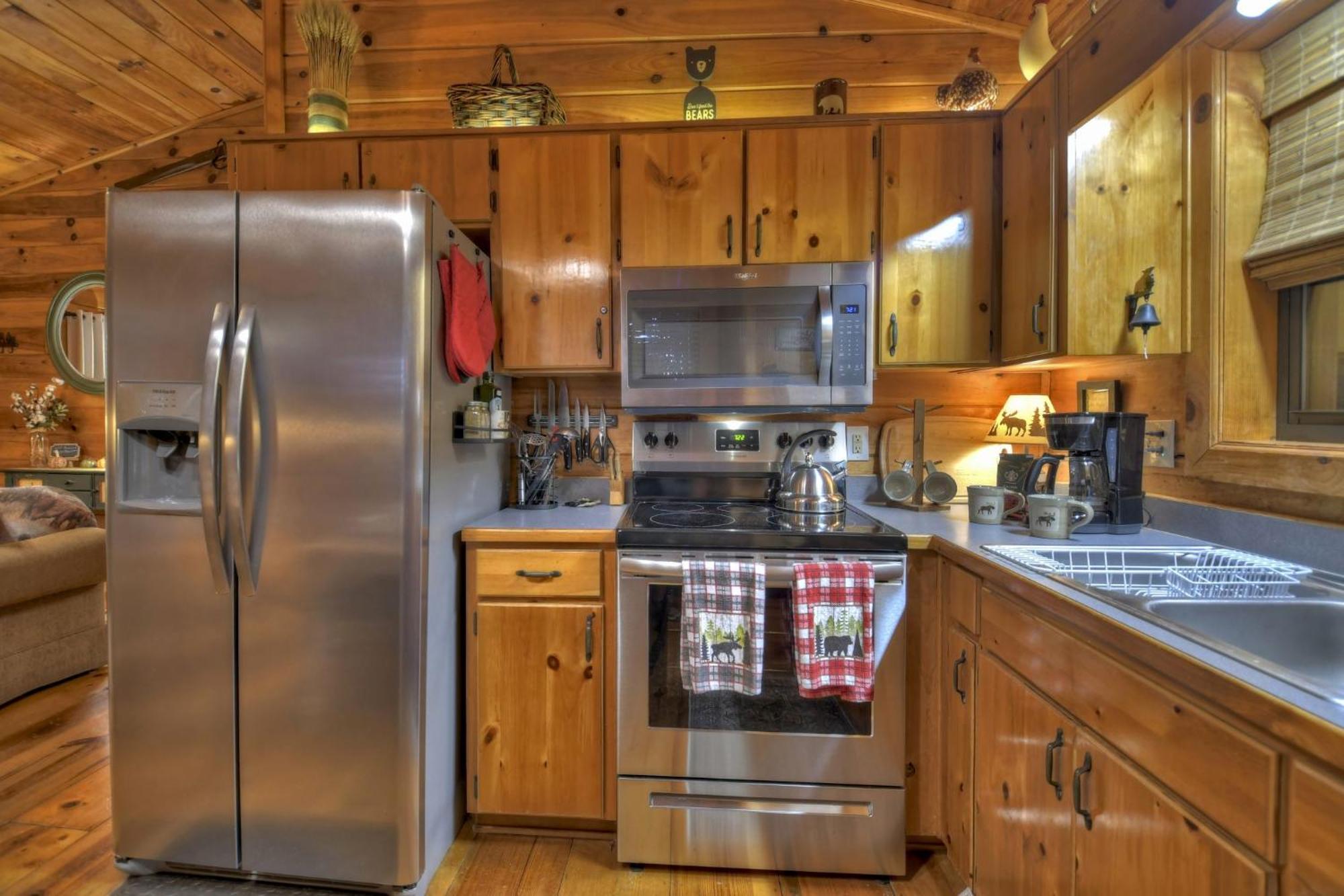 Hygge Haus Rustic Charm Cozy Beds And A Serene Location エリジェイ エクステリア 写真